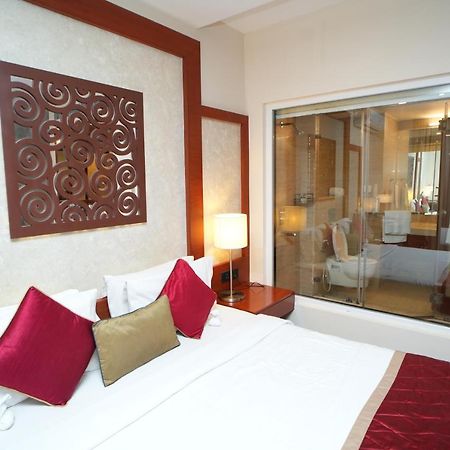 The Altruist Business Hotel Hitech Hyderabad Ngoại thất bức ảnh