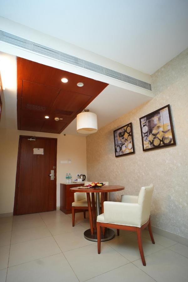 The Altruist Business Hotel Hitech Hyderabad Ngoại thất bức ảnh