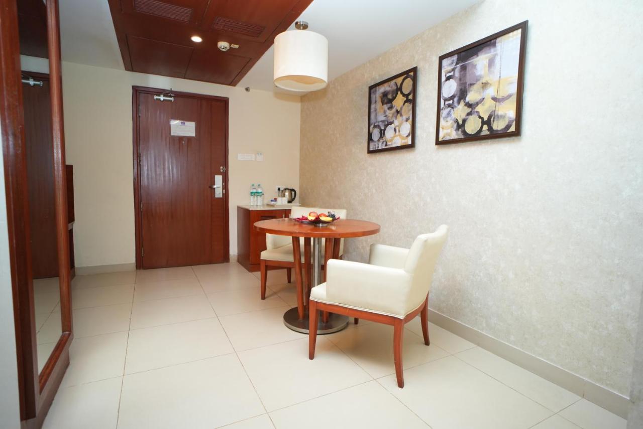 The Altruist Business Hotel Hitech Hyderabad Ngoại thất bức ảnh