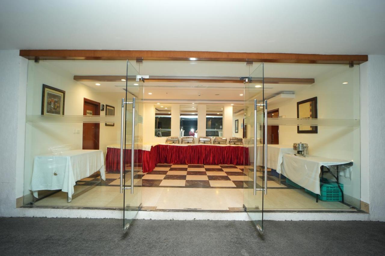 The Altruist Business Hotel Hitech Hyderabad Ngoại thất bức ảnh
