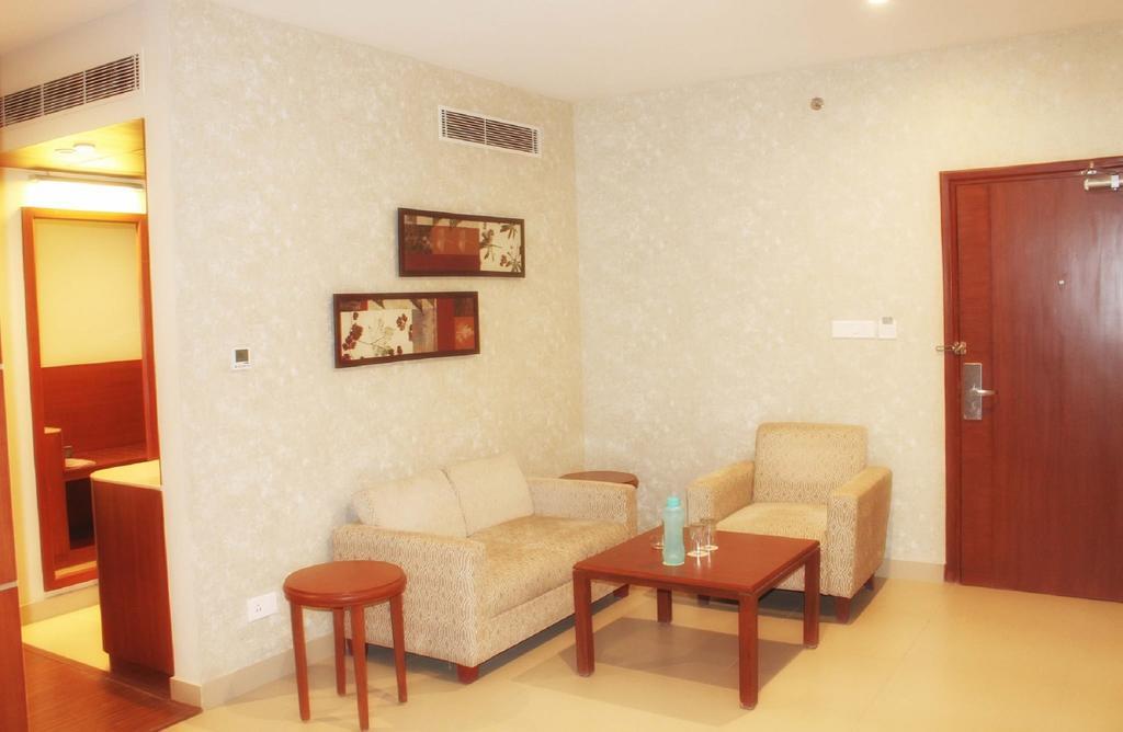 The Altruist Business Hotel Hitech Hyderabad Phòng bức ảnh